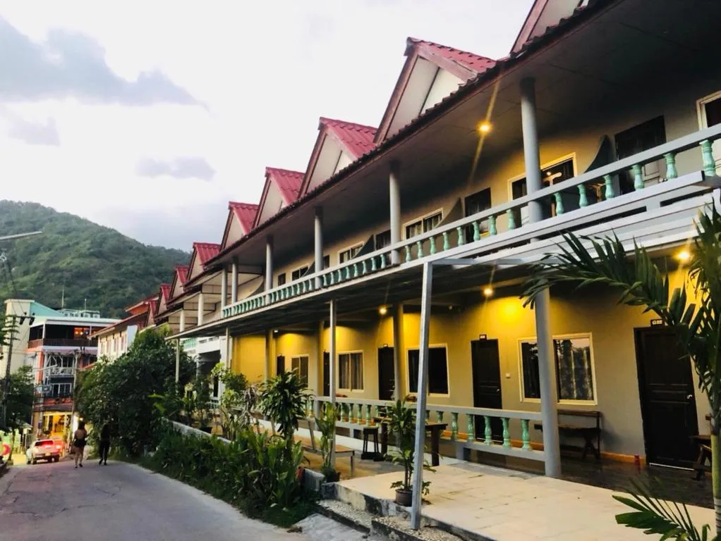 Petit Suncliff Resort